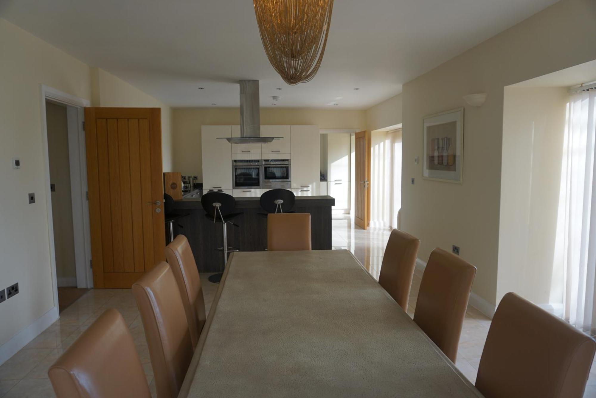 Hunter Lodges By Celtic Manor Newport  Extérieur photo
